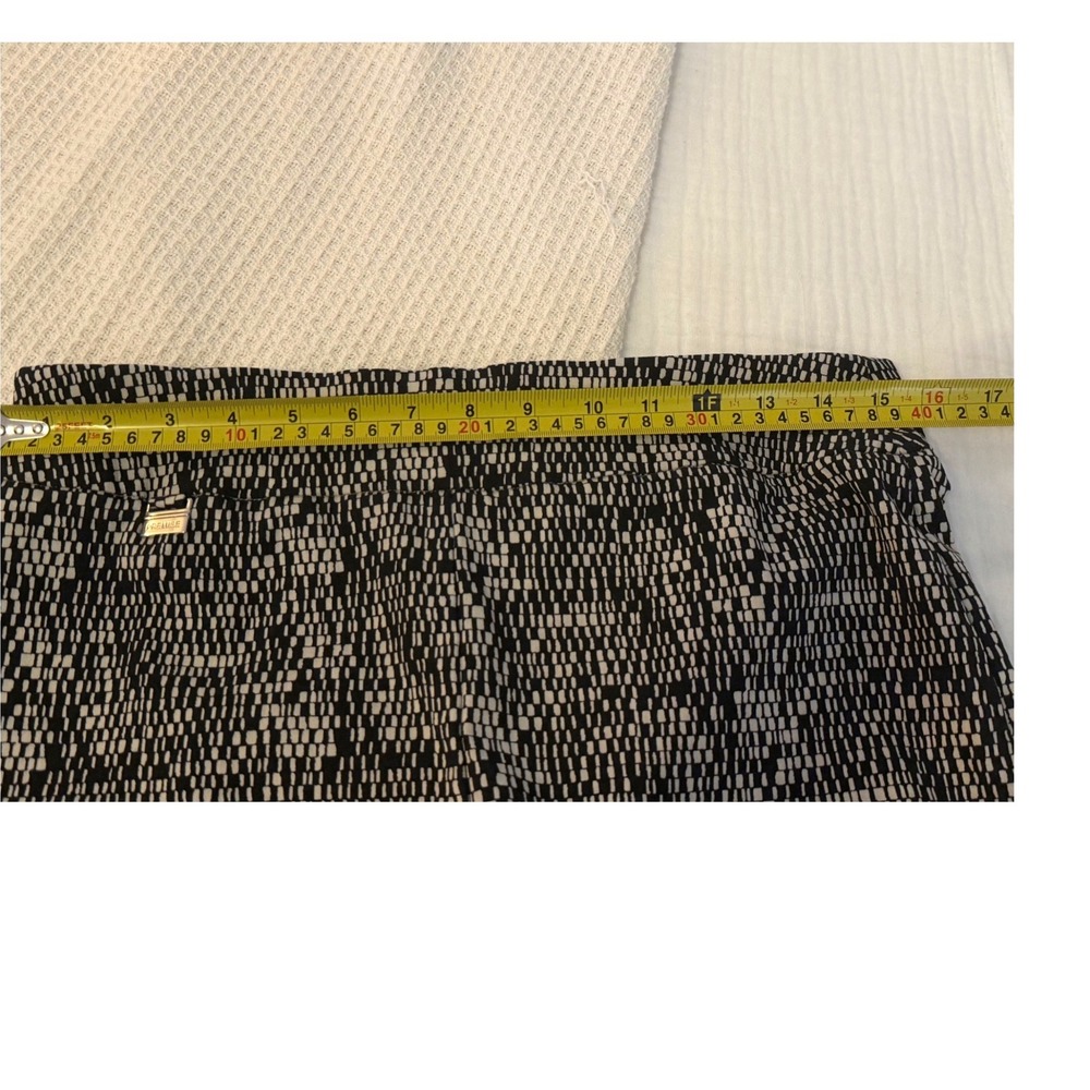Premise Studio Black White Geometric Grid Pull On Shorts Womens Large Stretch - Picture 7 of 7